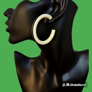 VTG Large Mod Neon Green Black Striped Acrylic Hoop Post Rave Earrings